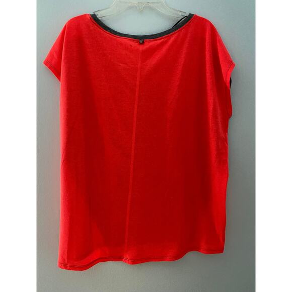 Womens Oakley Tee Coral/Gray Size Medium Pre Owned - Picture 2 of 3